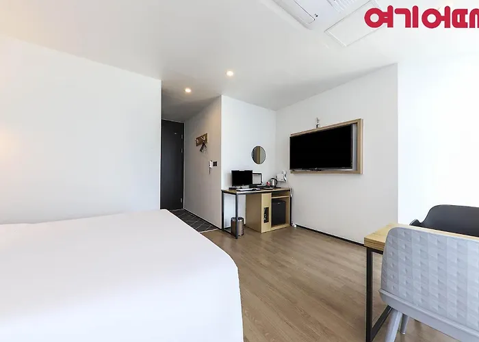 Отель Gwanganri Oceanview 2*