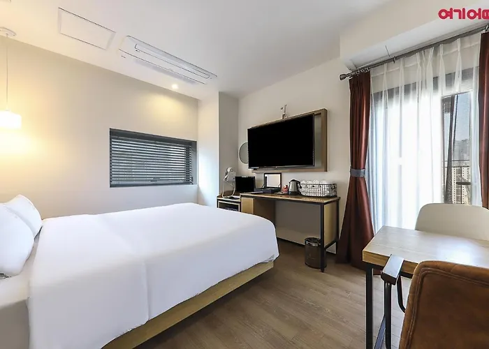 Отель Gwanganri Oceanview 2*