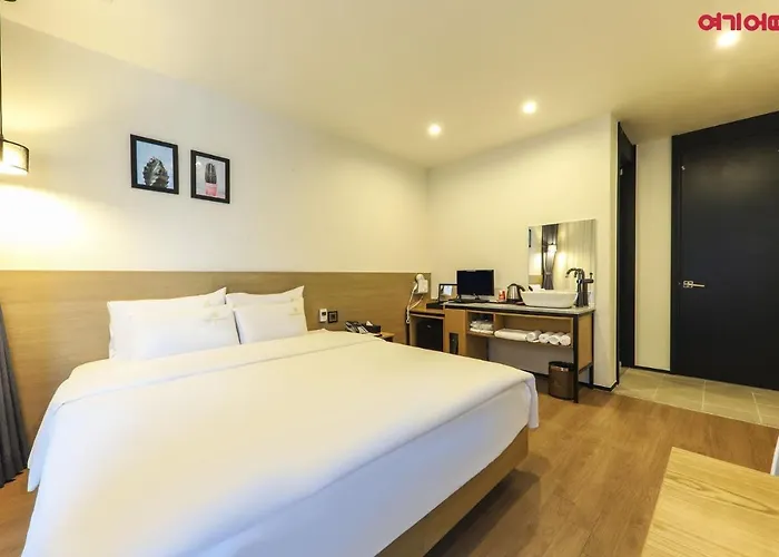 Отель Gwanganri Oceanview 2*
